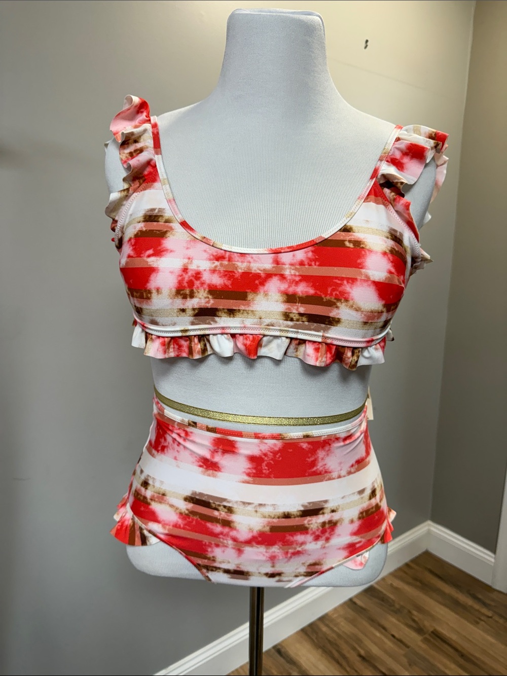 aerie Red Pink and Brown Tie-Dye Ruffle Swim Camisole Set